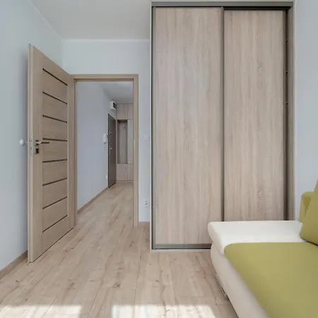 Beautiful With A Spacious Balcony In By Renters Breslavia