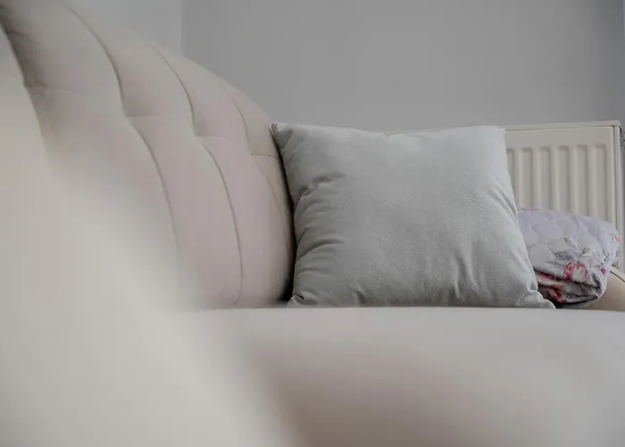 Beautiful With A Spacious Balcony In By Renters アパート