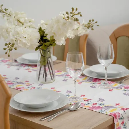 Beautiful With A Spacious Balcony In By Renters *