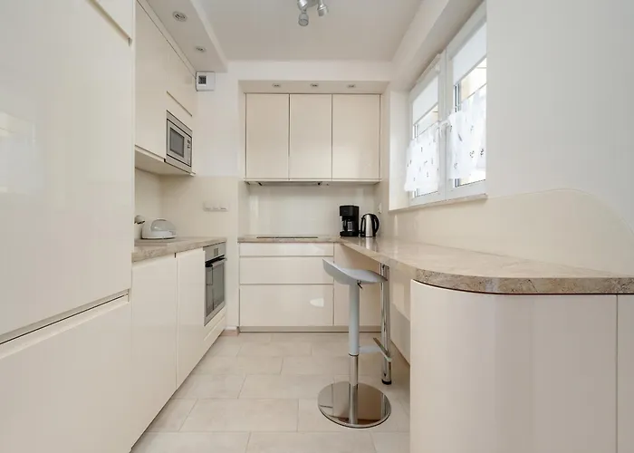 דירה Beautiful With A Spacious Balcony In By Renters ורוצלב